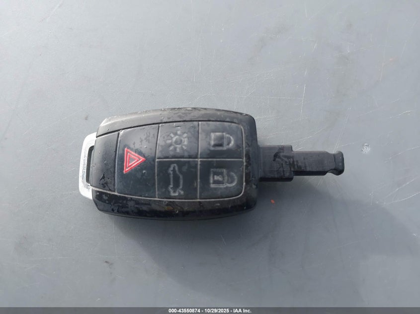 2008 Volvo S40 T5 VIN: YV1MH672482389403 Lot: 43550874