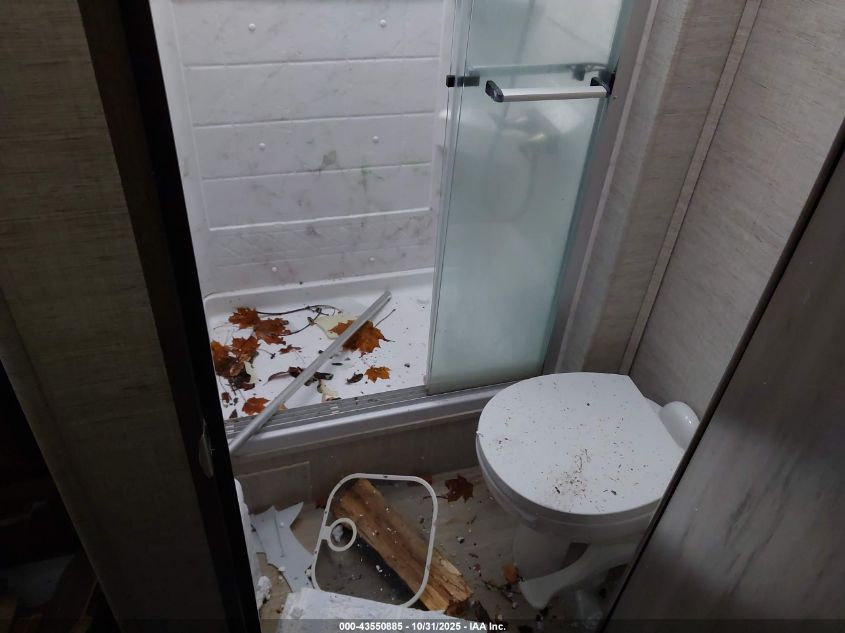 2021 Ford E-450 Cutaway VIN: 1FDXE4FN1MDC28173 Lot: 43550885