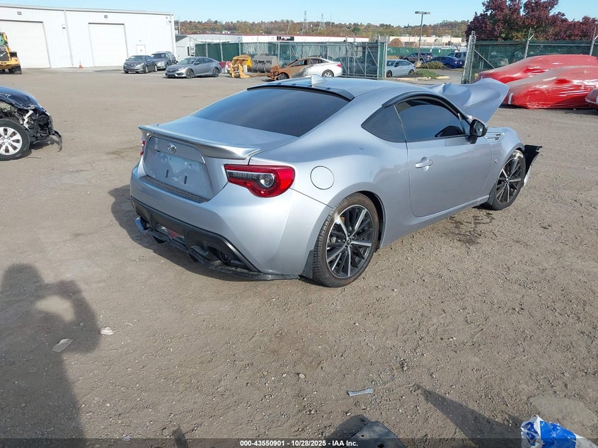 2017 TOYOTA 86 auction photo 4