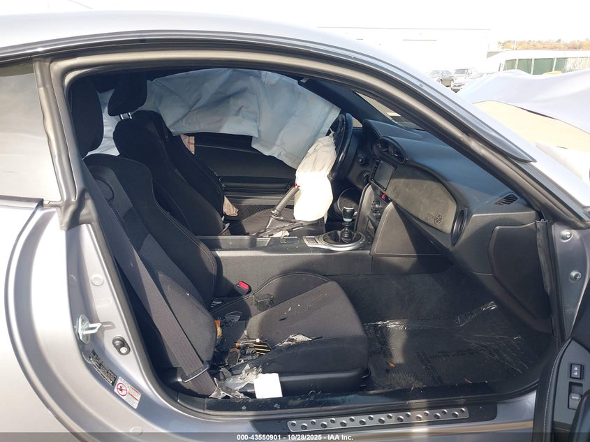 2017 TOYOTA 86 auction photo 5