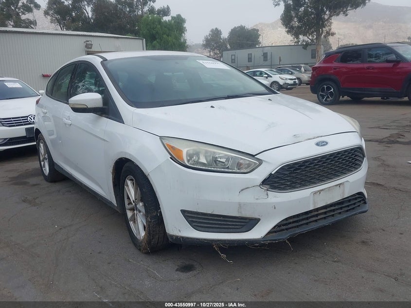 2015 FORD FOCUS SE - 1FADP3K26FL289122
