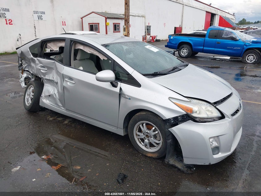 TOYOTA PRIUS III