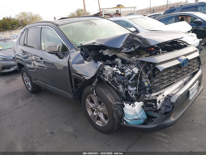 TOYOTA RAV4 HYBRID XLE