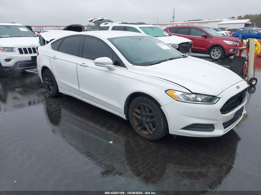 FORD FUSION SE