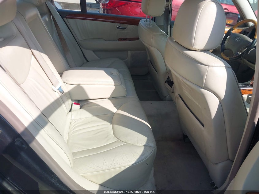 JTHBN30F110030785 2001 LEXUS LS photo no. 8