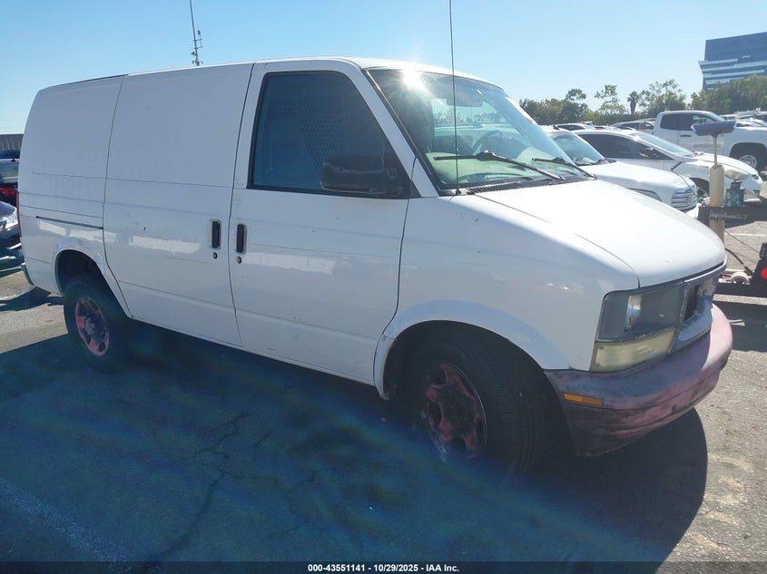 2003 GMC Safari Standard