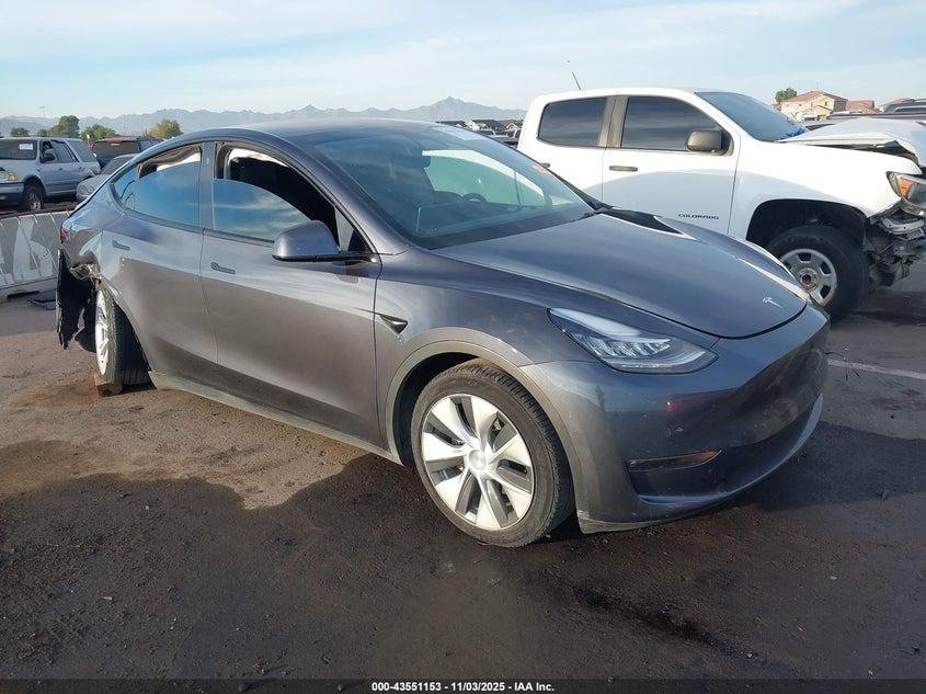 TESLA MODEL Y LONG RANGE DUAL MOTOR ALL-WHEEL DRIVE