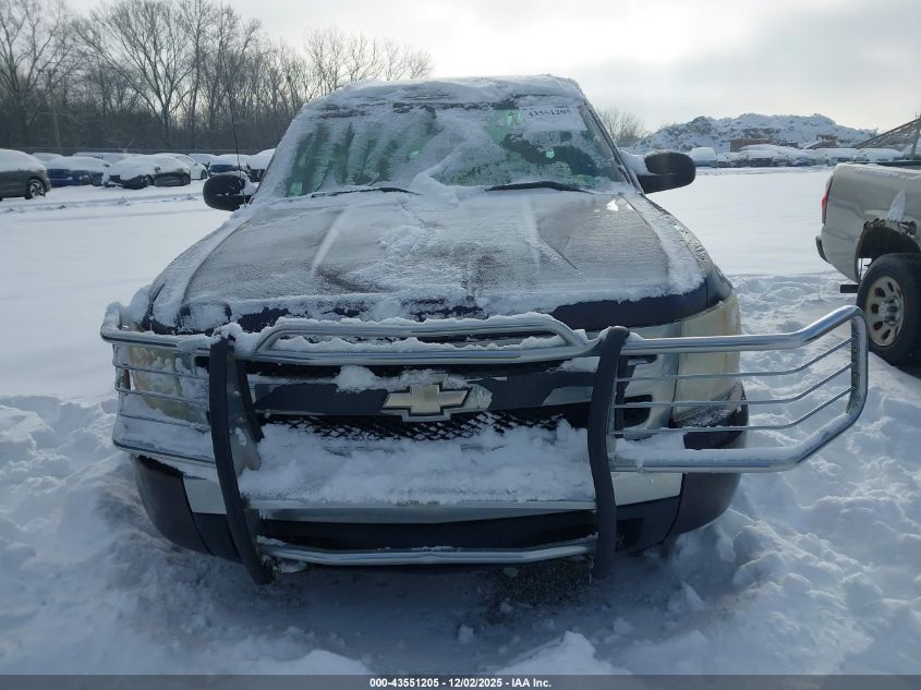 2008 Chevrolet Silverado 1500 Work Truck VIN: 1GCEK19C48E134575 Lot: 43551205