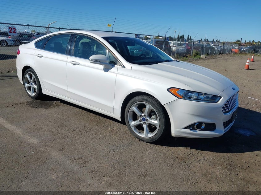 FORD FUSION SE