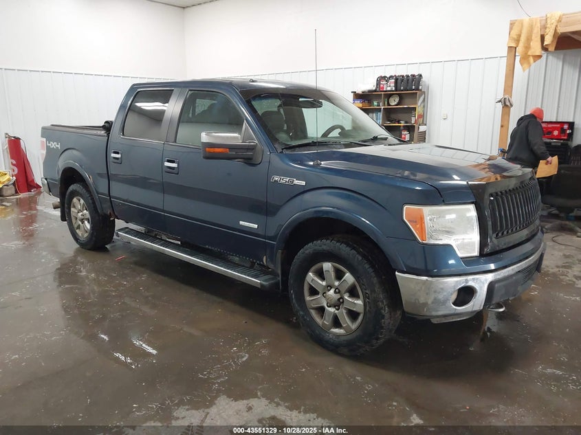 FORD F-150 LARIAT