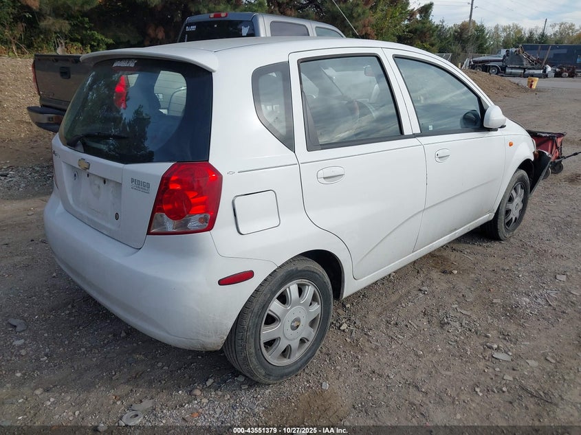 KL1TJ62684B207090 2004 CHEVROLET AVEO photo no. 4