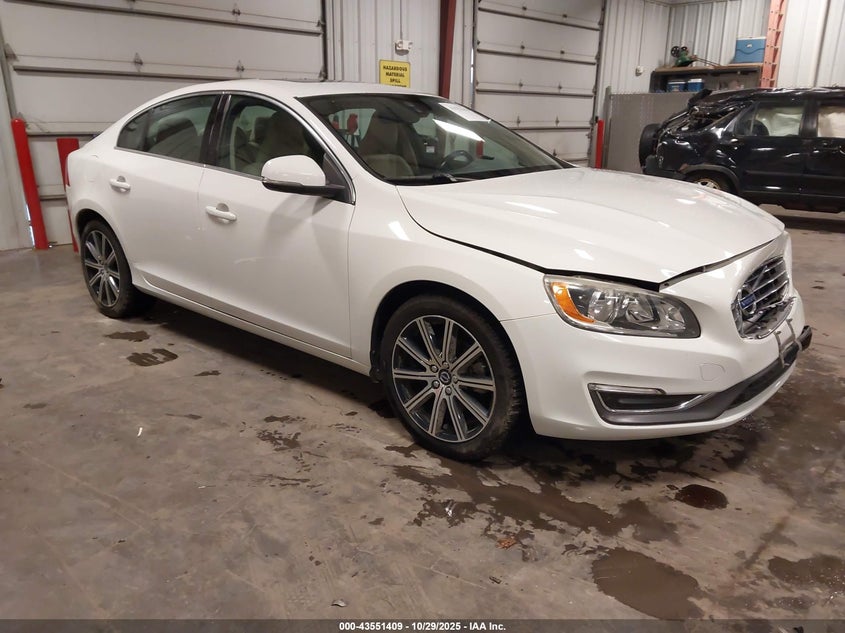 VOLVO S60 T5 DRIVE-E PREMIER