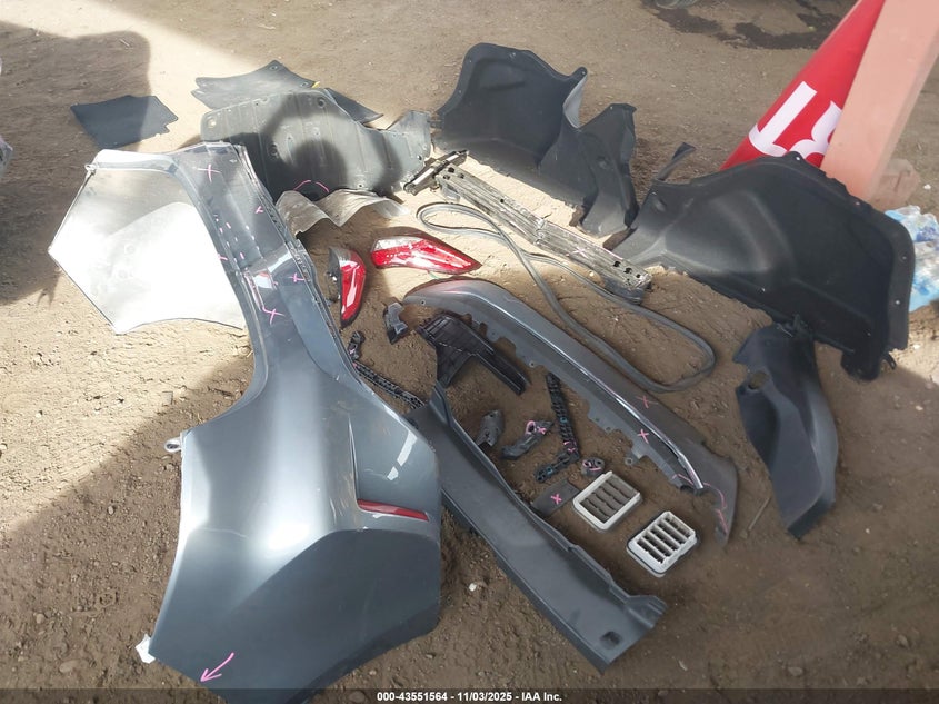 2020 TOYOTA COROLLA LE - JTDEPRAE2LJ112314