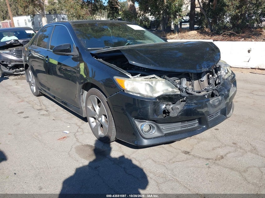 TOYOTA CAMRY SE SPORT