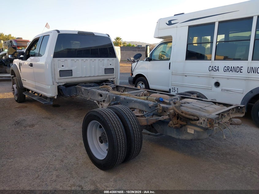 1FD0X5GT4KEF21815 2019 FORD F550 photo no. 3