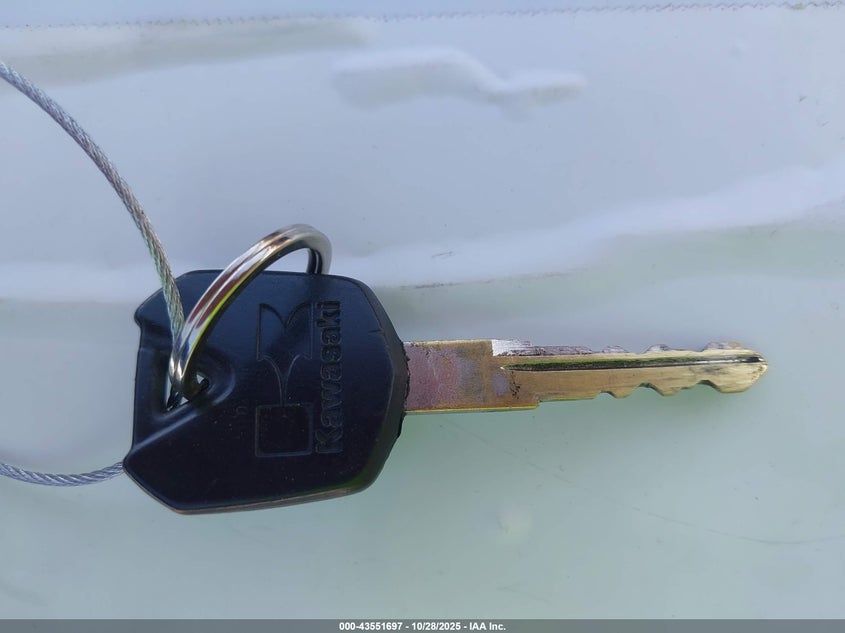 2014 Kawasaki Ex300 A VIN: JKAEX8A19EA005748 Lot: 43551697