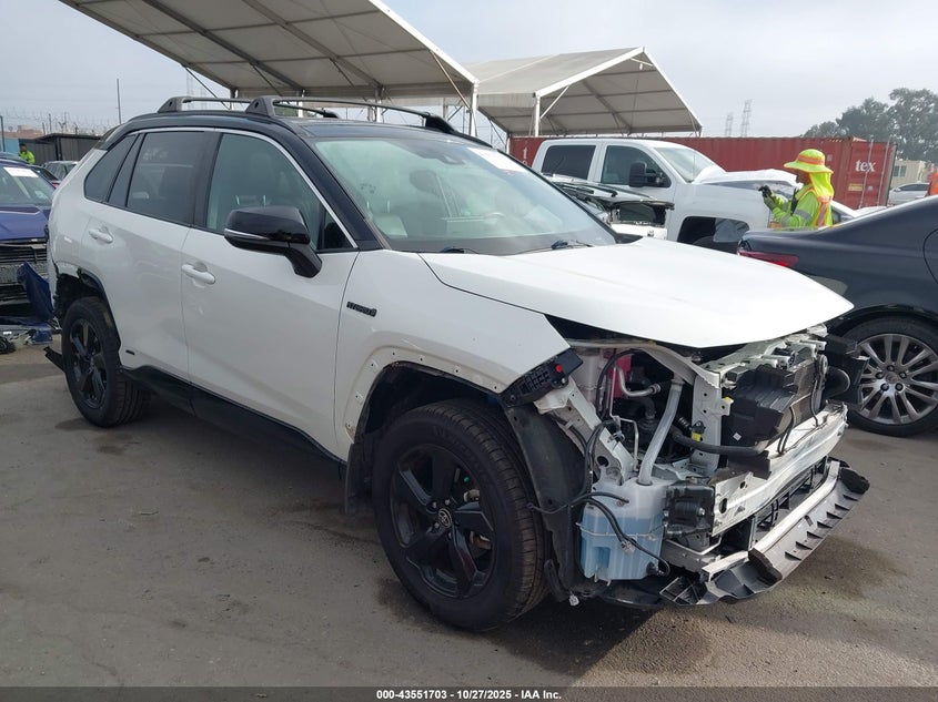 TOYOTA RAV4 HYBRID XSE