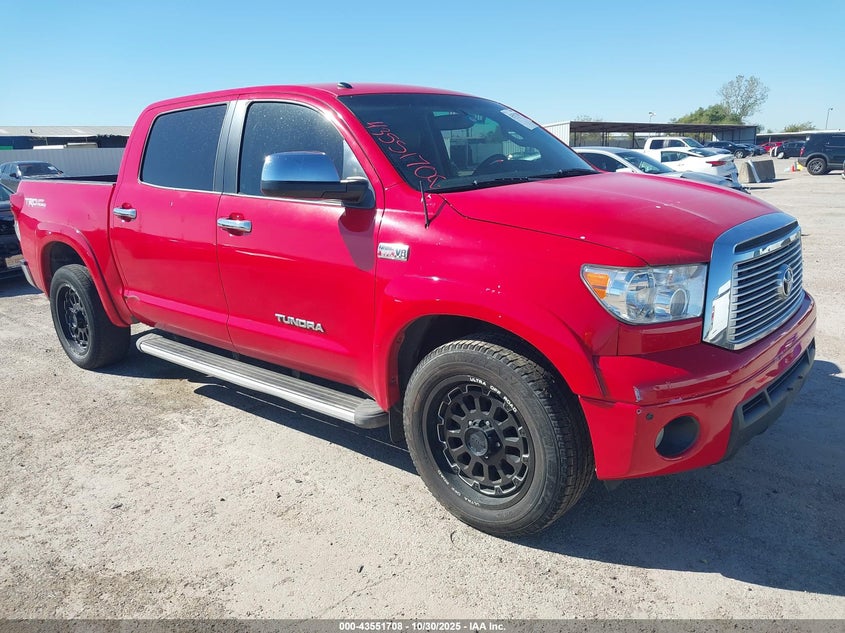 TOYOTA TUNDRA LIMITED 5.7L V8