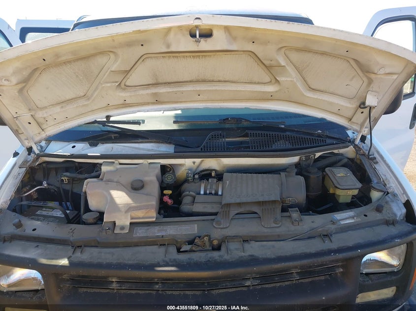 2001 Chevrolet Express VIN: 1GCHG35R511140368 Lot: 43551809