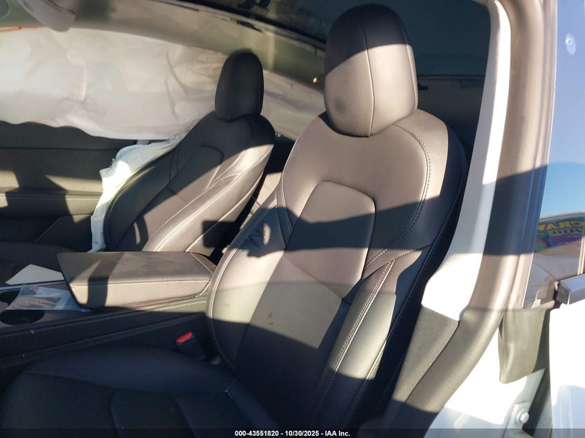 2022 Tesla Model Y Long Range Dual Motor All-Wheel Drive VIN: 7SAYGDEE0NF506224 Lot: 43551820