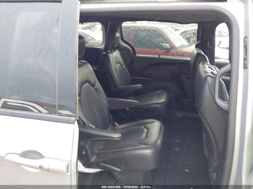 2021 Chrysler Pacifica Touring L VIN: 2C4RC1BG6MR559806 Lot: 43551886