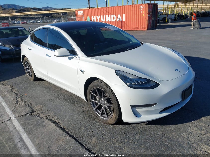 TESLA MODEL 3 LONG RANGE/MID RANGE