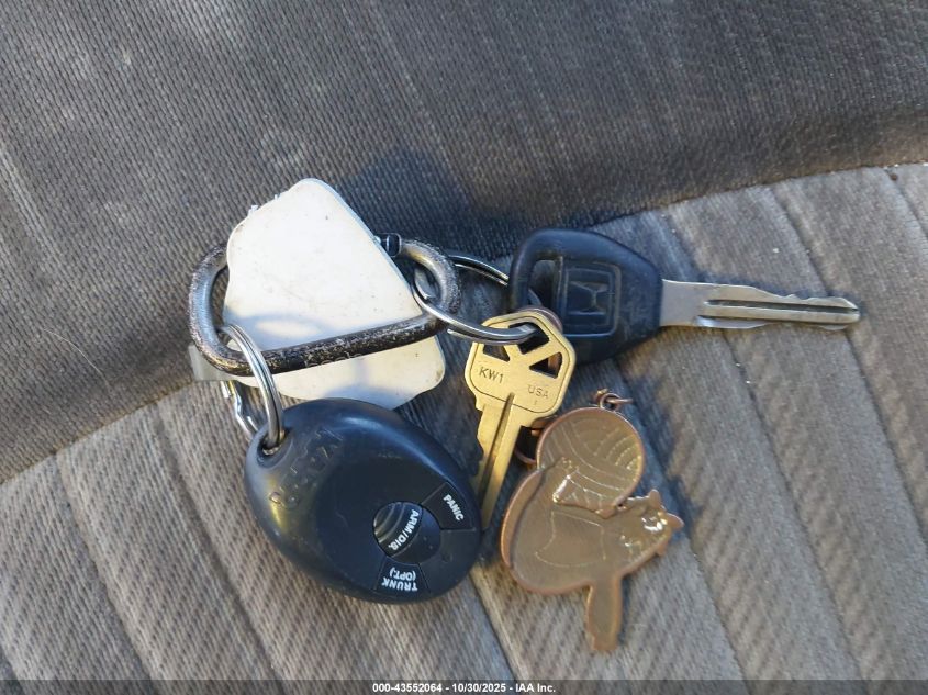 1998 Honda Accord Lx VIN: 1HGCG5642WA065551 Lot: 43552064