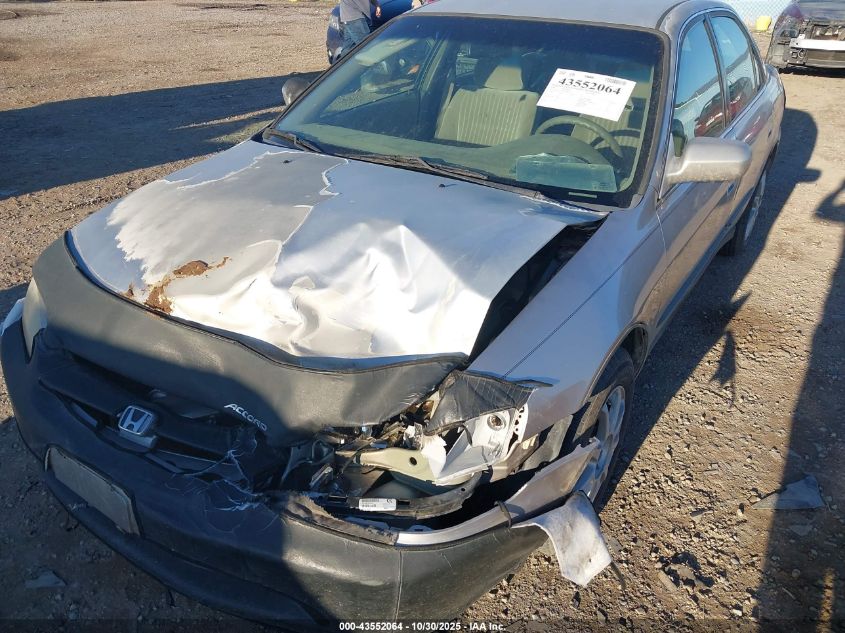 1998 Honda Accord Lx VIN: 1HGCG5642WA065551 Lot: 43552064