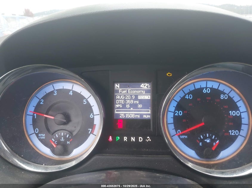 2016 Chrysler Town & Country Touring-L VIN: 2C4RC1CG2GR282784 Lot: 43552075