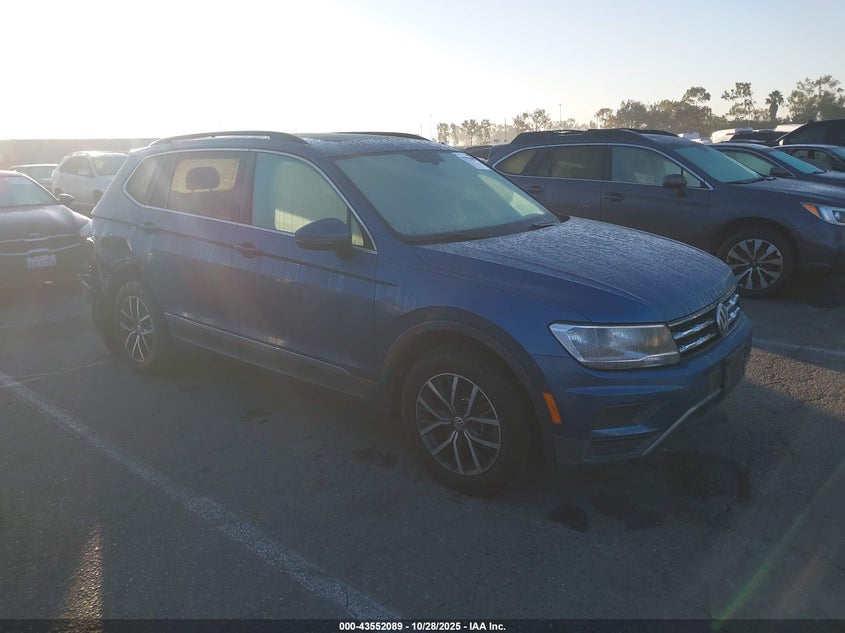 VOLKSWAGEN TIGUAN 2.0T SE/2.0T SEL