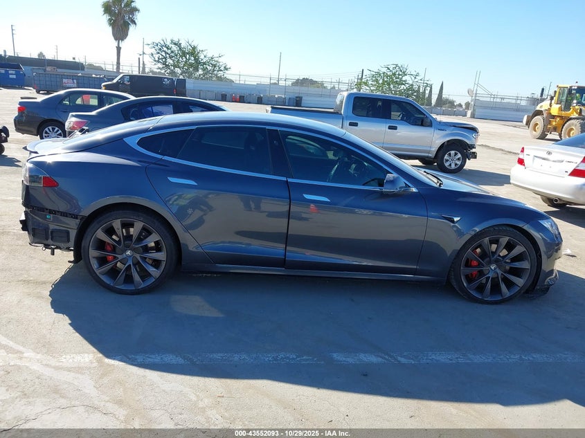 2019 Tesla Model S 100D/Long Range/P100D/Performance VIN: 5YJSA1E46KF313596 Lot: 43552093
