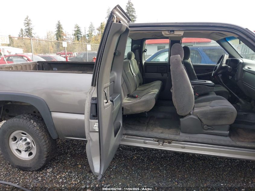 2006 Chevrolet Silverado 2500Hd Work Truck VIN: 1GCHK29236E247957 Lot: 43552108