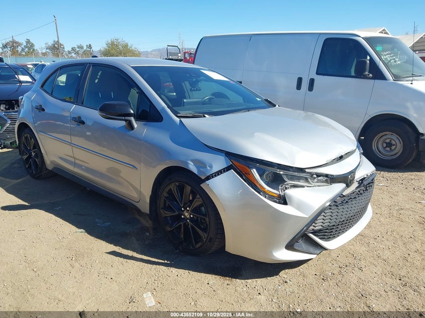 TOYOTA COROLLA SE NIGHTSHADE EDITION