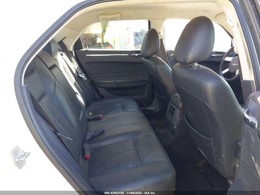 2008 Chrysler 300 Touring VIN: 2C3KA53G08H255822 Lot: 43552158