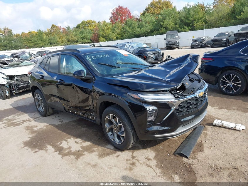 CHEVROLET TRAX FWD LT