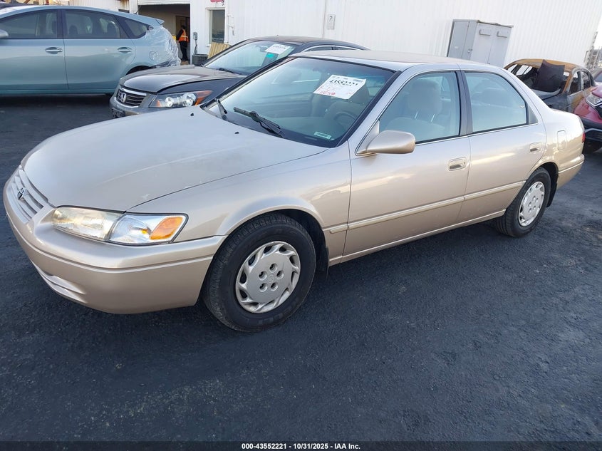 4T1BG22K5XU602745 1999 TOYOTA CAMRY photo no. 2