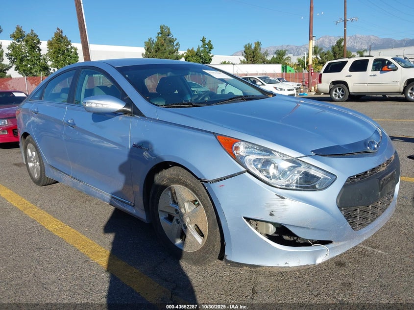 HYUNDAI SONATA HYBRID