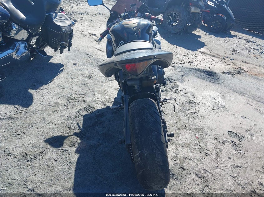 2006 Yamaha Yzfr1 VIN: JYARN15E06A006818 Lot: 43552323