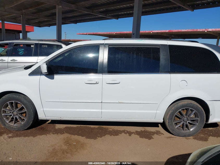 2017 Dodge Grand Caravan Sxt VIN: 2C4RDGCG7HR617670 Lot: 43552340