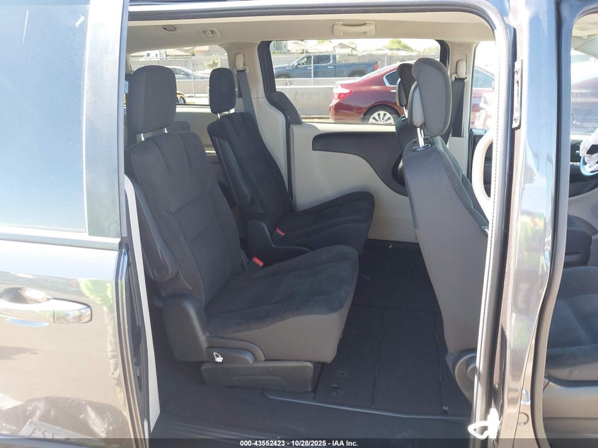 2017 Dodge Grand Caravan Se VIN: 2C4RDGBG8HR765652 Lot: 43552423