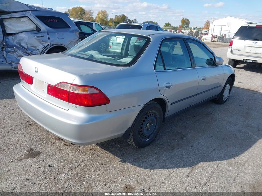 1HGCG5647XA048777 1999 HONDA ACCORD photo no. 4