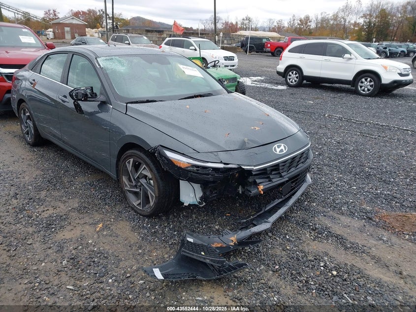 HYUNDAI ELANTRA LIMITED