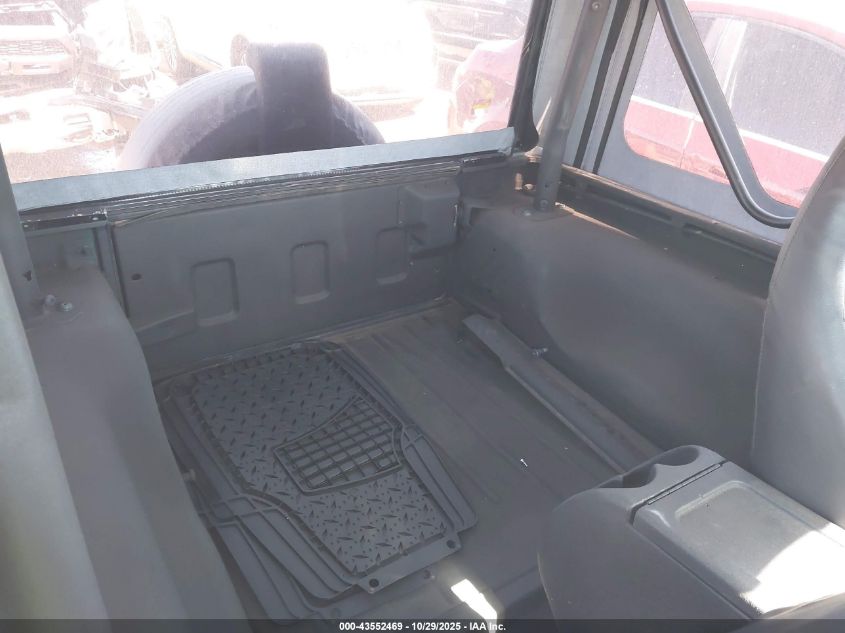 1998 Jeep Wrangler Se VIN: 1J4FY29P7WP786324 Lot: 43552469