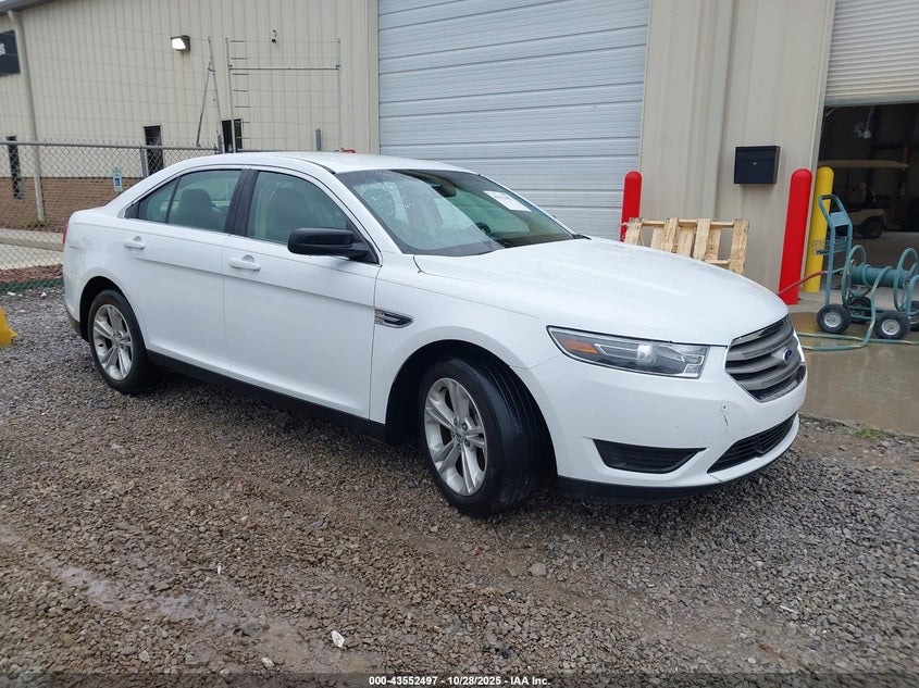 FORD TAURUS SE