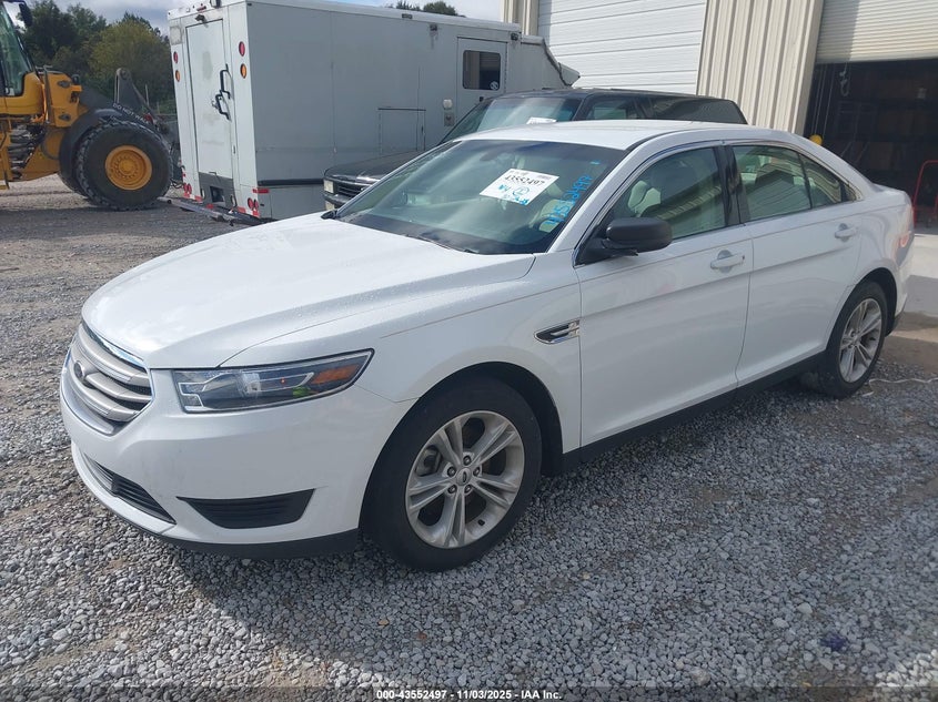 Vin: 1fahp2d82fg200197, lot: 44047539, ford taurus se 20152