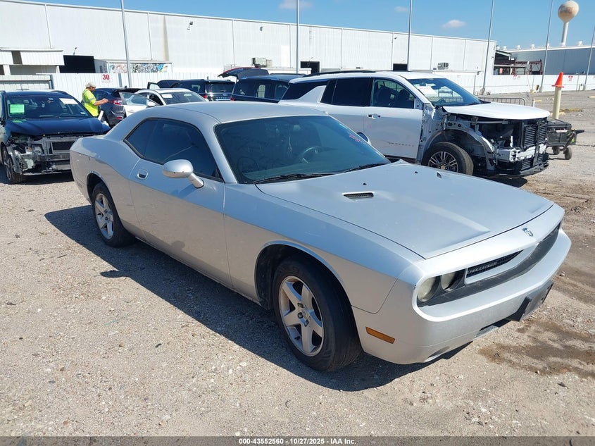 DODGE CHALLENGER SE