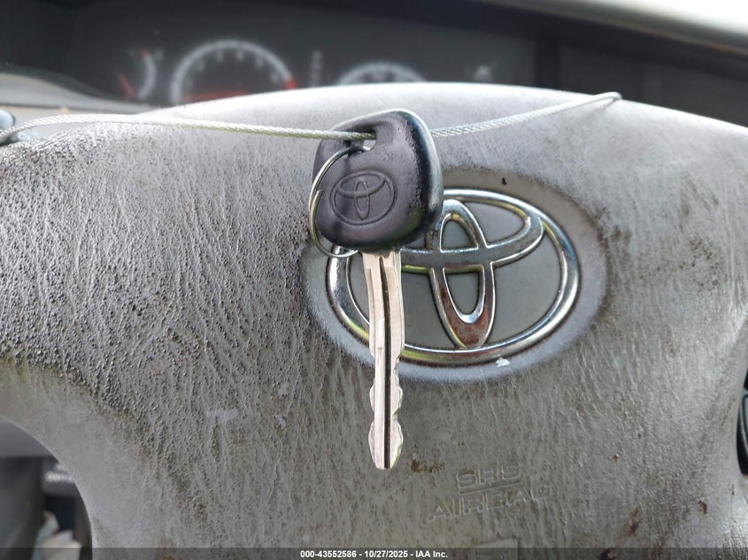 2002 Toyota Avalon Xls VIN: 4T1BF28B72U267216 Lot: 43552586