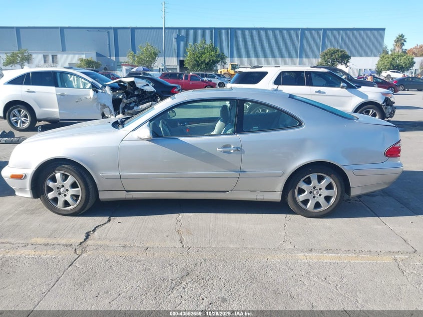 2001 Mercedes-Benz Clk 320 VIN: WDBLJ65G21T085022 Lot: 43552659