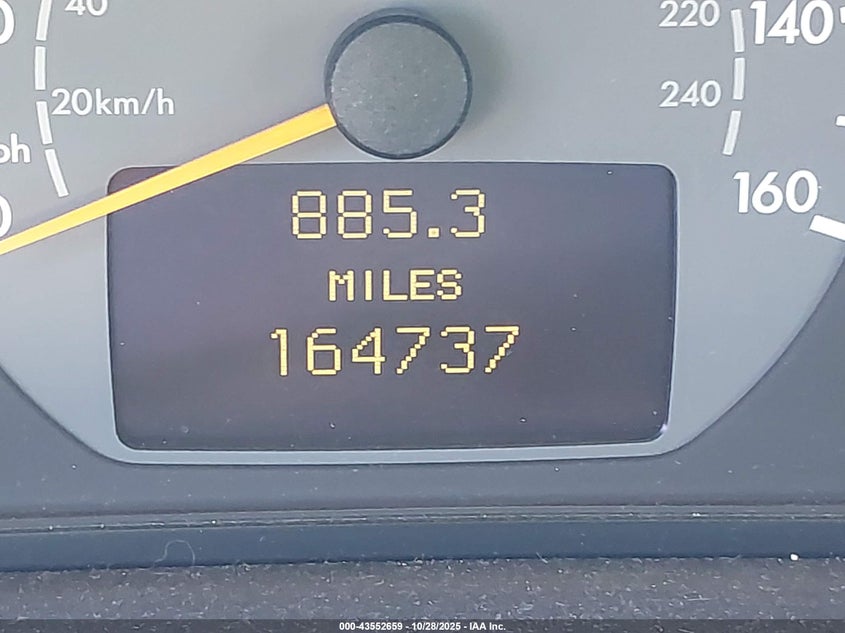 2001 Mercedes-Benz Clk 320 VIN: WDBLJ65G21T085022 Lot: 43552659