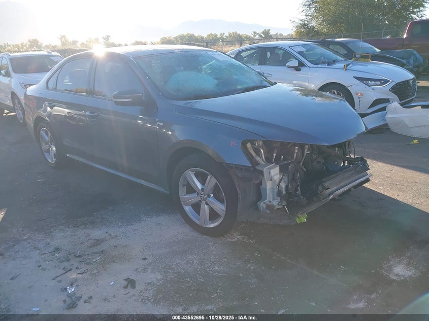 VOLKSWAGEN PASSAT 1.8T WOLFSBURG EDITION